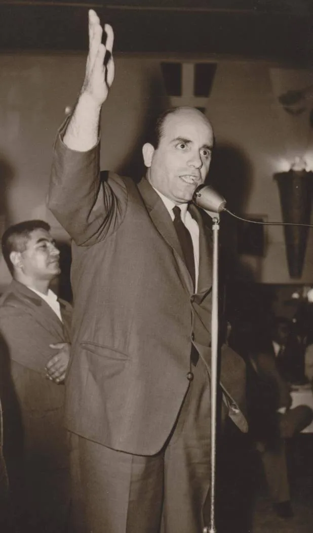 Ομιλία σε πολιτική συγκέντρωση